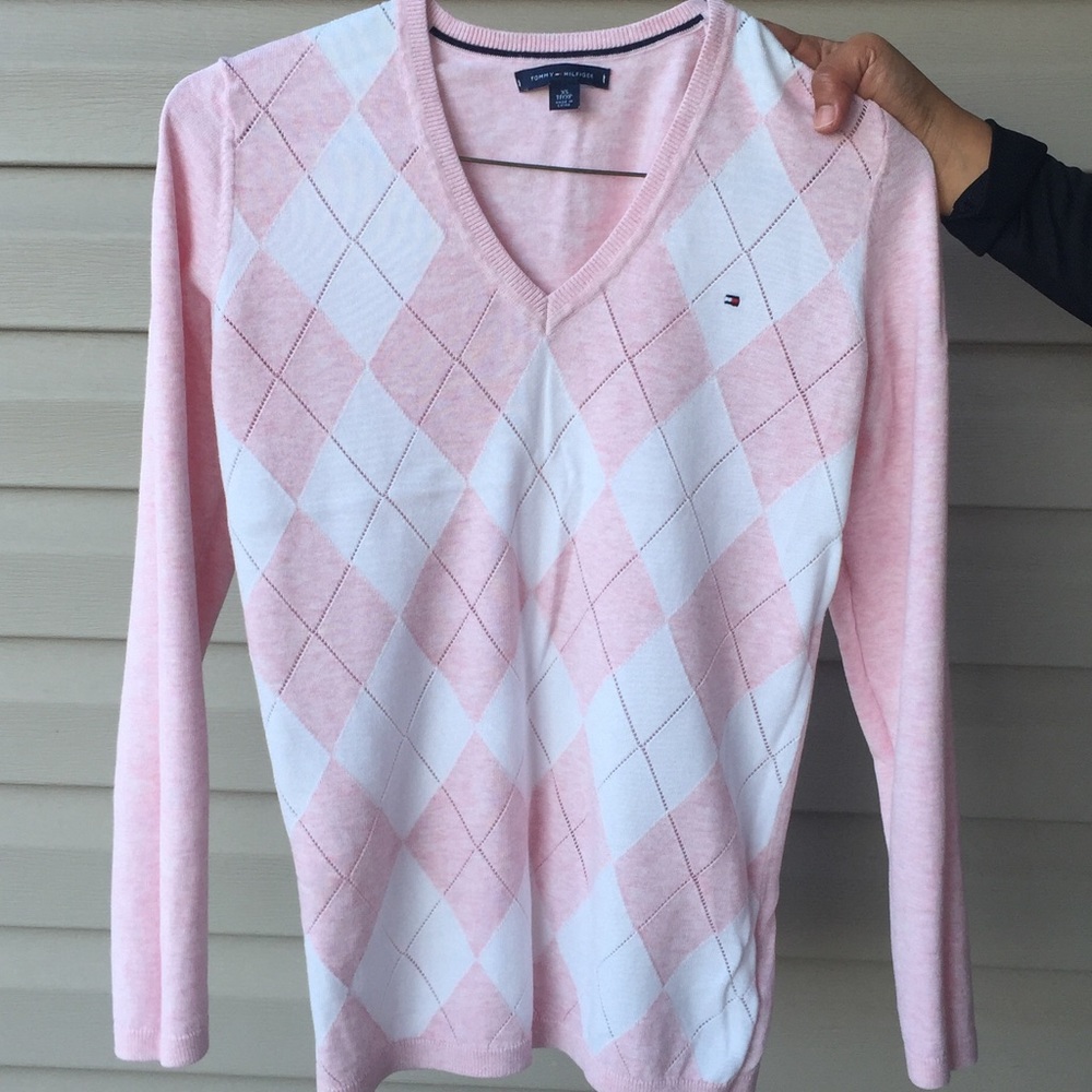 Tommy Hilfiger V neck pink Argyle sweater *EUC*